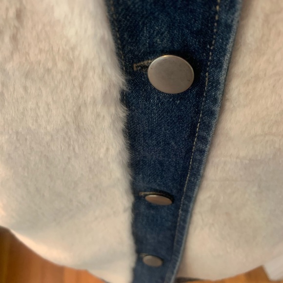 Carole Christian denim & faux sheep vest, size M - Picture 5 of 7